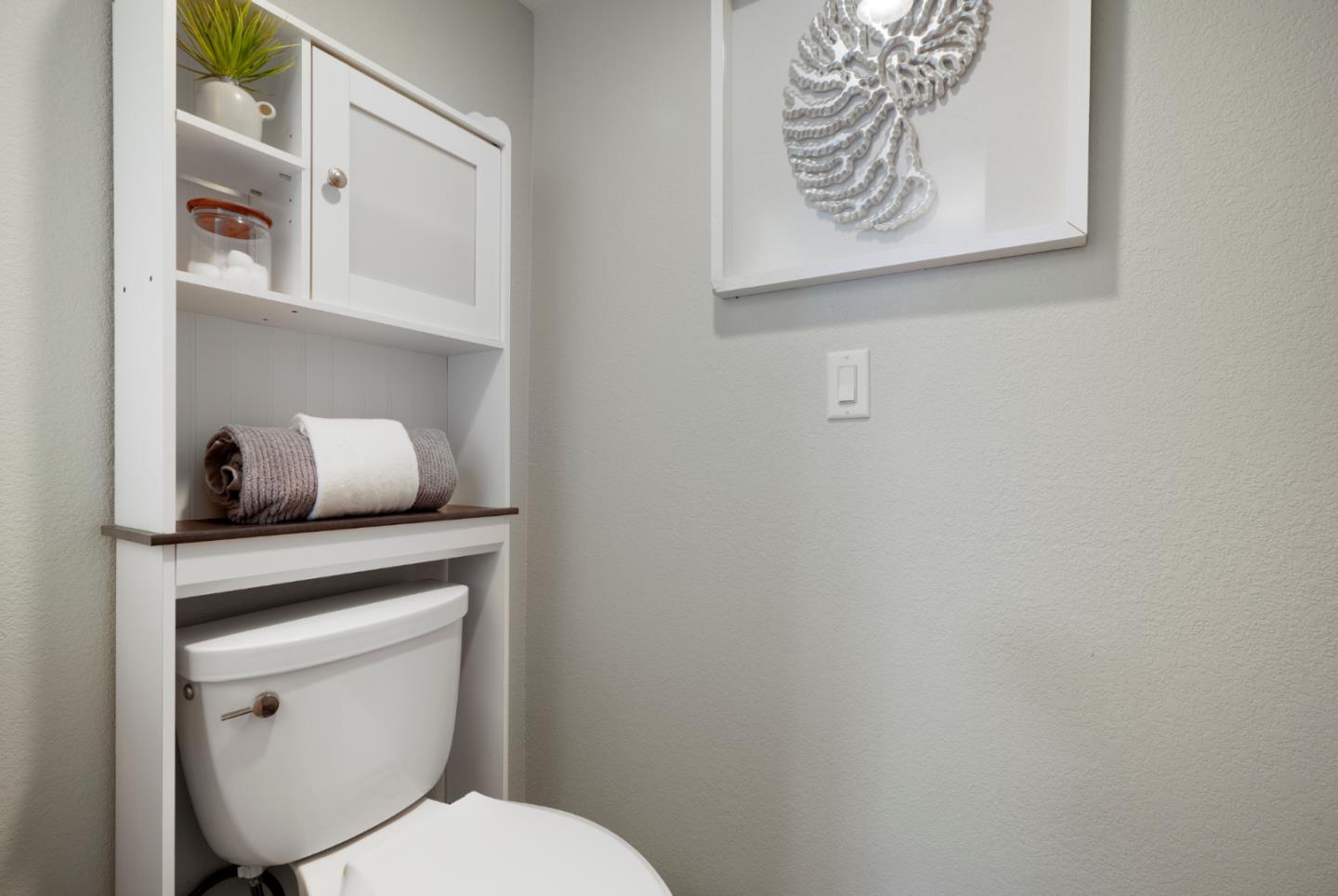 Detail Gallery Image 21 of 42 For 2238 Lincoln St, East Palo Alto,  CA 94303 - 4 Beds | 2/1 Baths