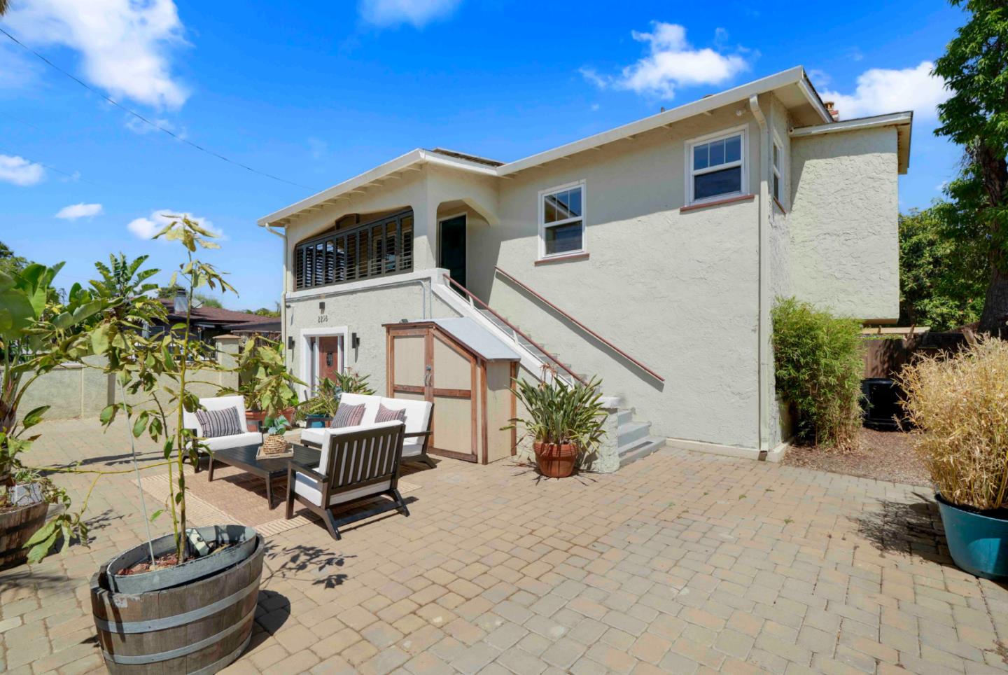 Detail Gallery Image 3 of 42 For 2238 Lincoln St, East Palo Alto,  CA 94303 - 4 Beds | 2/1 Baths