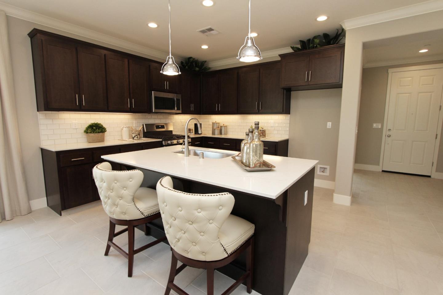 Detail Gallery Image 10 of 19 For 1212 Gypsum Dr #2-3,  Los Banos,  CA 93635 - 4 Beds | 2 Baths