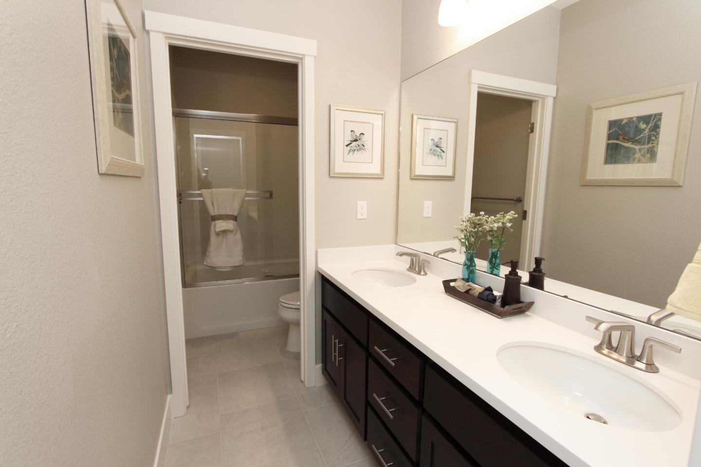 Detail Gallery Image 12 of 19 For 1212 Gypsum Dr #2-3,  Los Banos,  CA 93635 - 4 Beds | 2 Baths