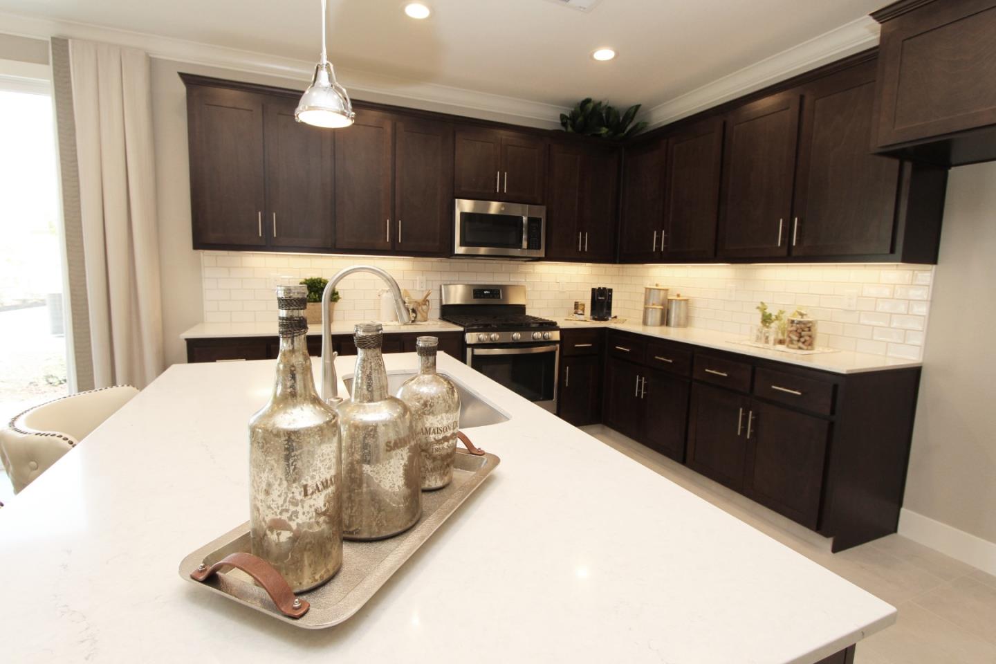 Detail Gallery Image 6 of 19 For 1212 Gypsum Dr #2-3,  Los Banos,  CA 93635 - 4 Beds | 2 Baths