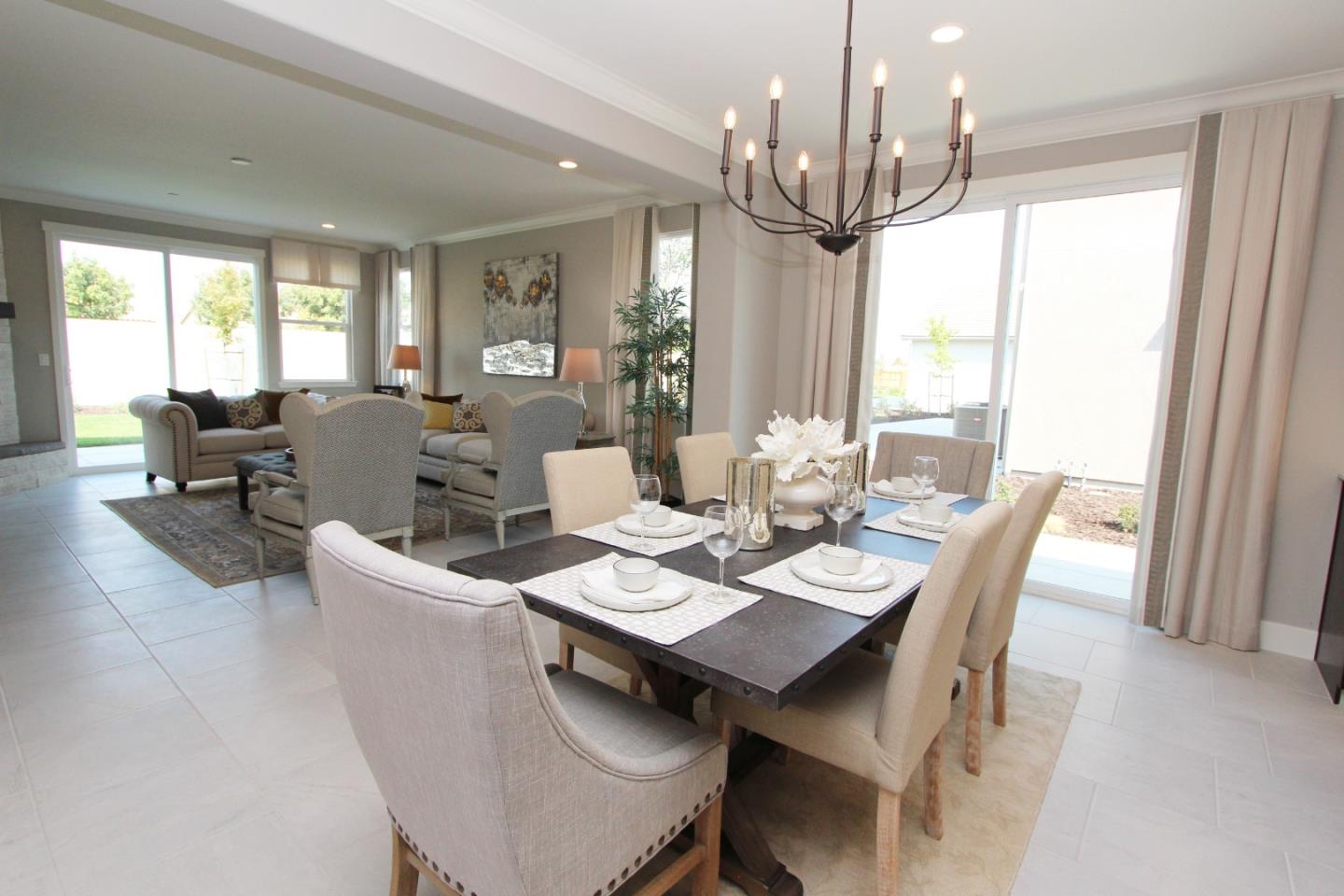 Detail Gallery Image 7 of 19 For 1212 Gypsum Dr #2-3,  Los Banos,  CA 93635 - 4 Beds | 2 Baths