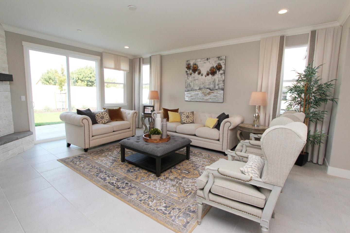 Detail Gallery Image 9 of 19 For 1212 Gypsum Dr #2-3,  Los Banos,  CA 93635 - 4 Beds | 2 Baths