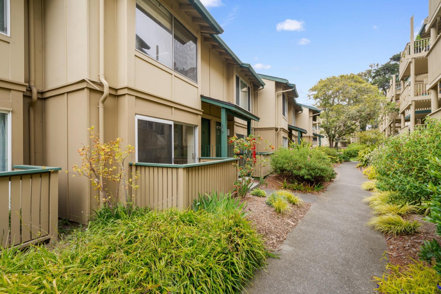 Detail Gallery Image 31 of 34 For 385 Mandarin Dr #11,  Daly City,  CA 94015 - 1 Beds | 1 Baths