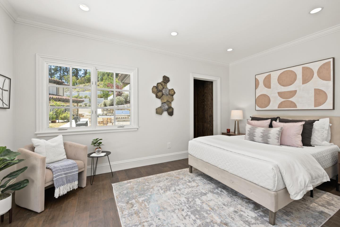 Detail Gallery Image 22 of 23 For 414 Pinehill Rd, Hillsborough,  CA 94010 - 5 Beds | 4/2 Baths
