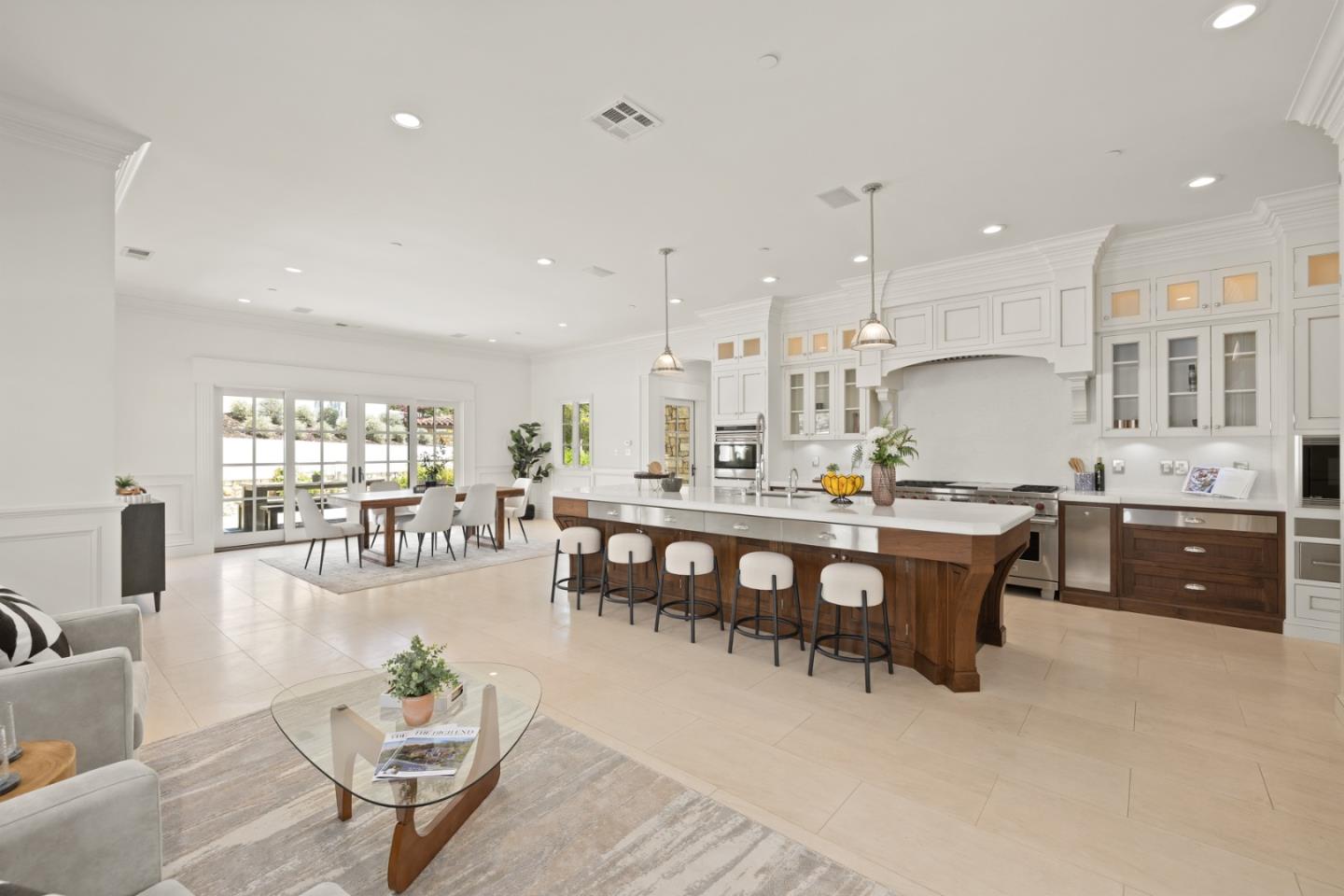 Detail Gallery Image 7 of 23 For 414 Pinehill Rd, Hillsborough,  CA 94010 - 5 Beds | 4/2 Baths