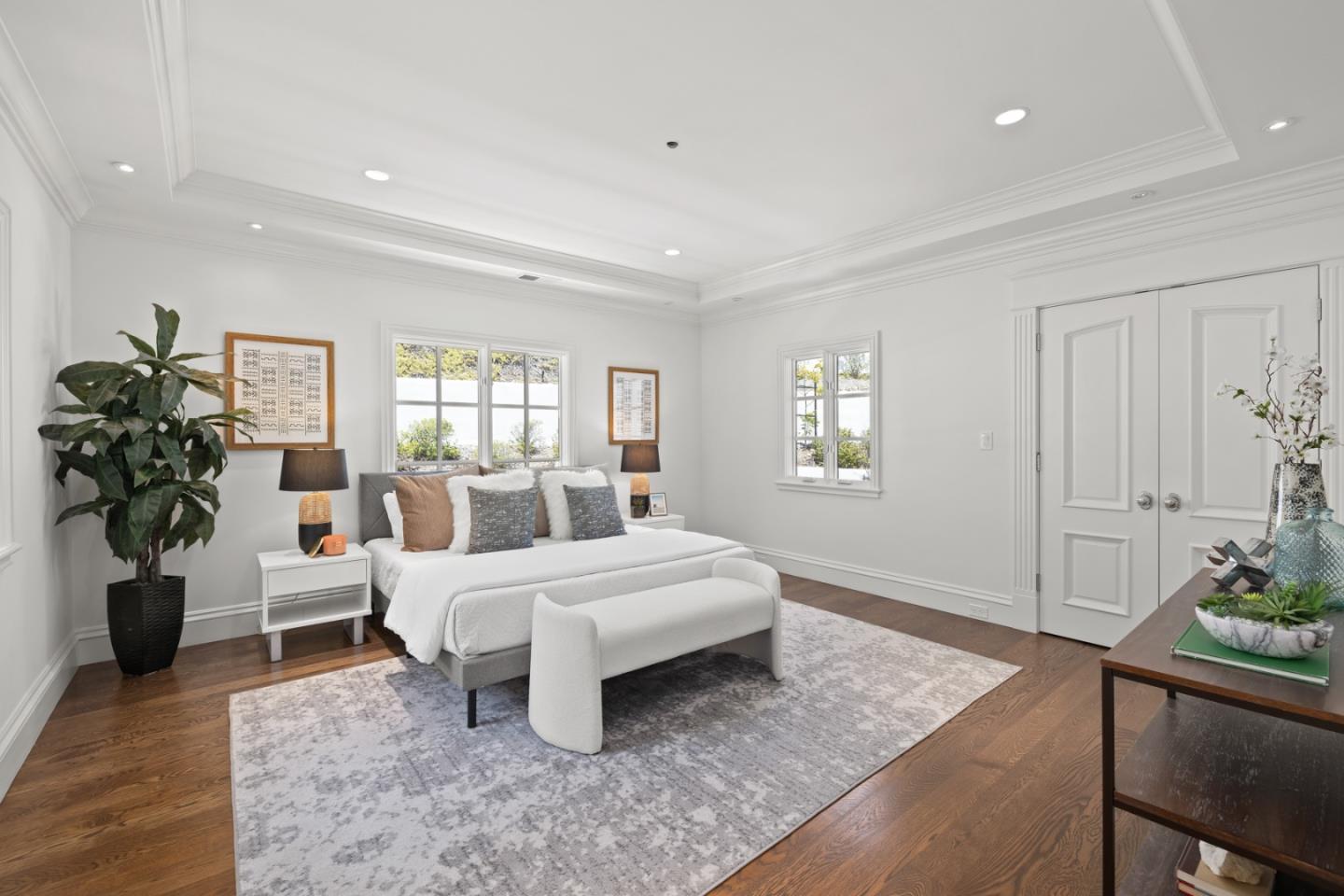 Detail Gallery Image 9 of 23 For 414 Pinehill Rd, Hillsborough,  CA 94010 - 5 Beds | 4/2 Baths