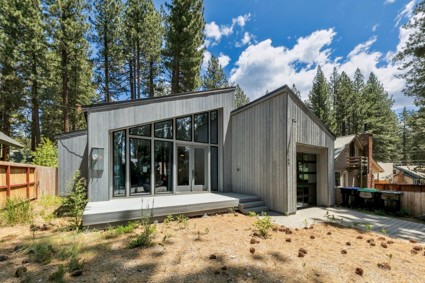 Detail Gallery Image 26 of 26 For 1169 Stockton Ave, South Lake Tahoe,  CA 96150 - 3 Beds | 2 Baths