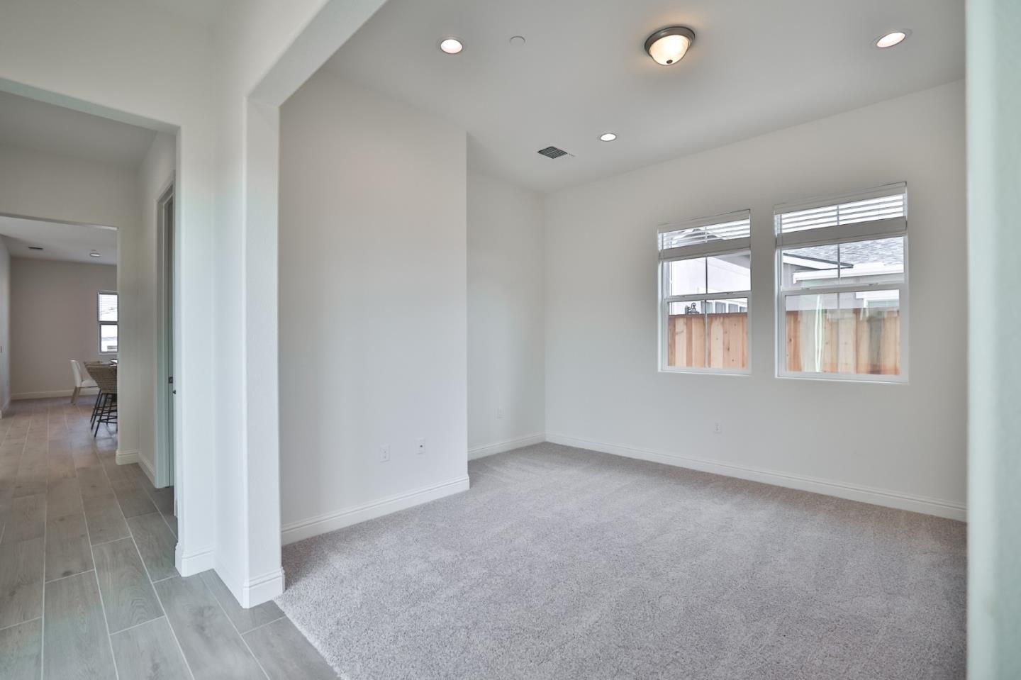 Detail Gallery Image 18 of 26 For 592 Santa Lucia Way, Marina,  CA 93933 - 3 Beds | 2/1 Baths
