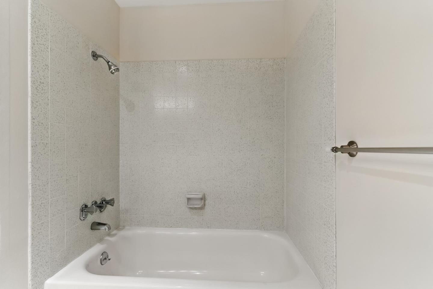 Detail Gallery Image 14 of 32 For 728 Elm St #205,  San Carlos,  CA 94070 - 2 Beds | 2 Baths
