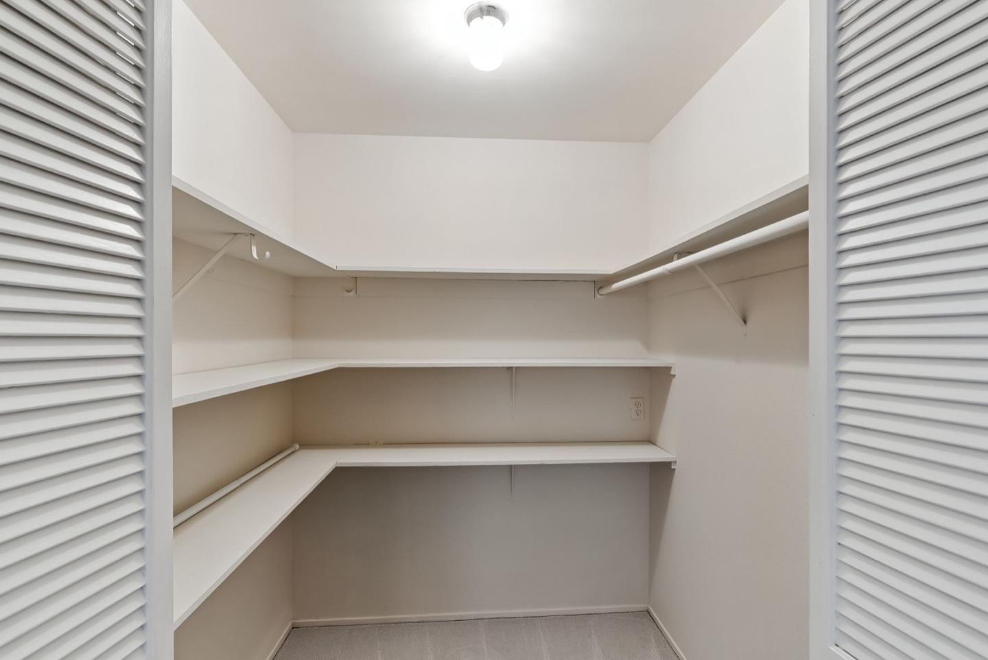 Detail Gallery Image 21 of 32 For 728 Elm St #205,  San Carlos,  CA 94070 - 2 Beds | 2 Baths