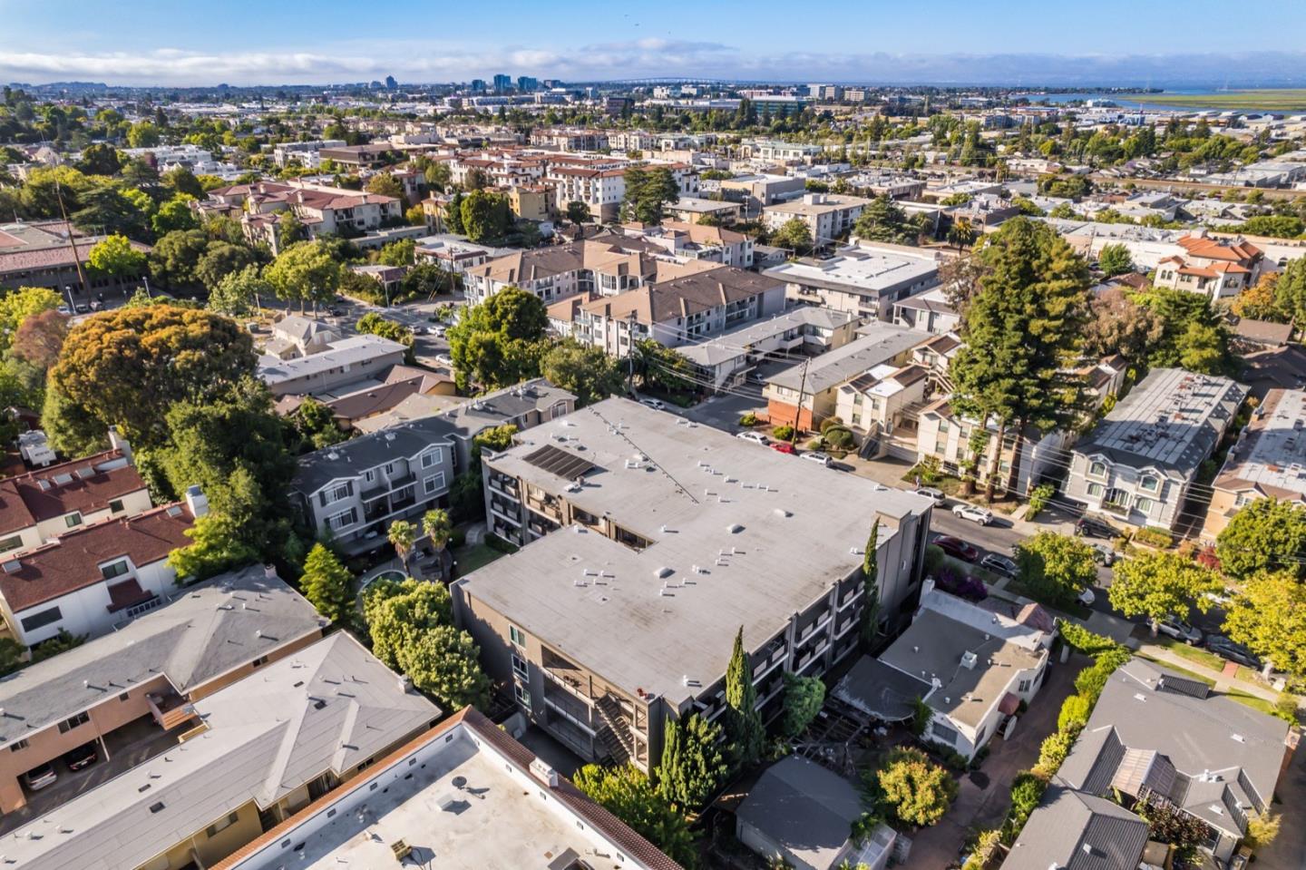Detail Gallery Image 29 of 32 For 728 Elm St #205,  San Carlos,  CA 94070 - 2 Beds | 2 Baths