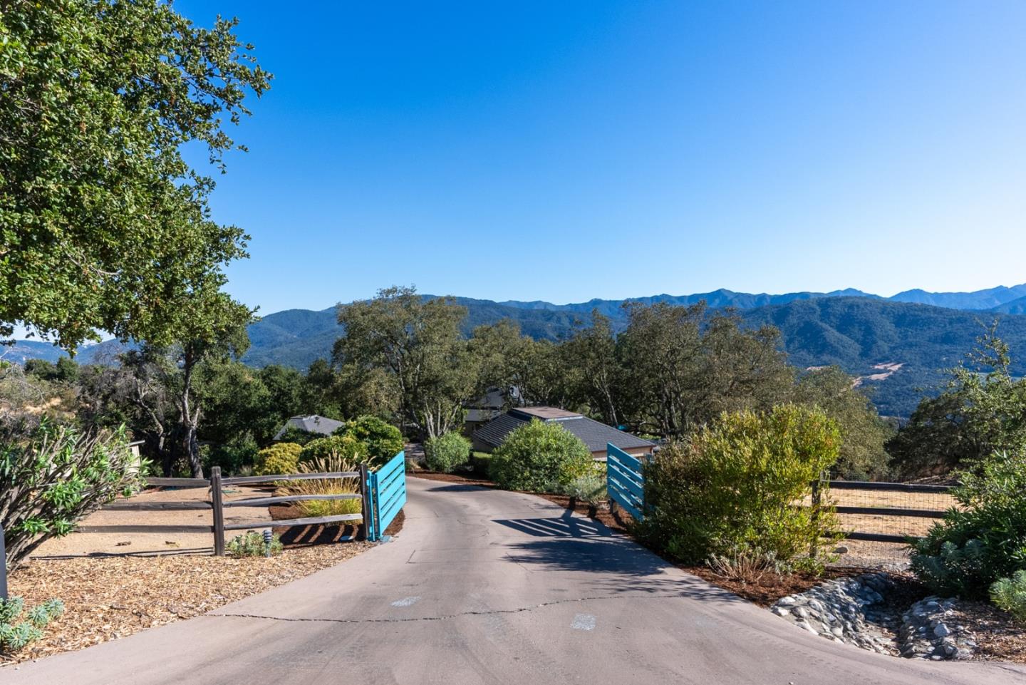 Detail Gallery Image 32 of 48 For 31 Asoleado Pl, Carmel Valley,  CA 93924 - 3 Beds | 3 Baths