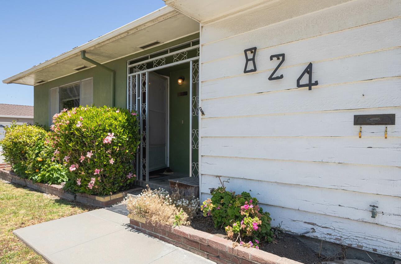 Detail Gallery Image 2 of 25 For 824 Fairfax Dr, Salinas,  CA 93901 - 3 Beds | 1 Baths