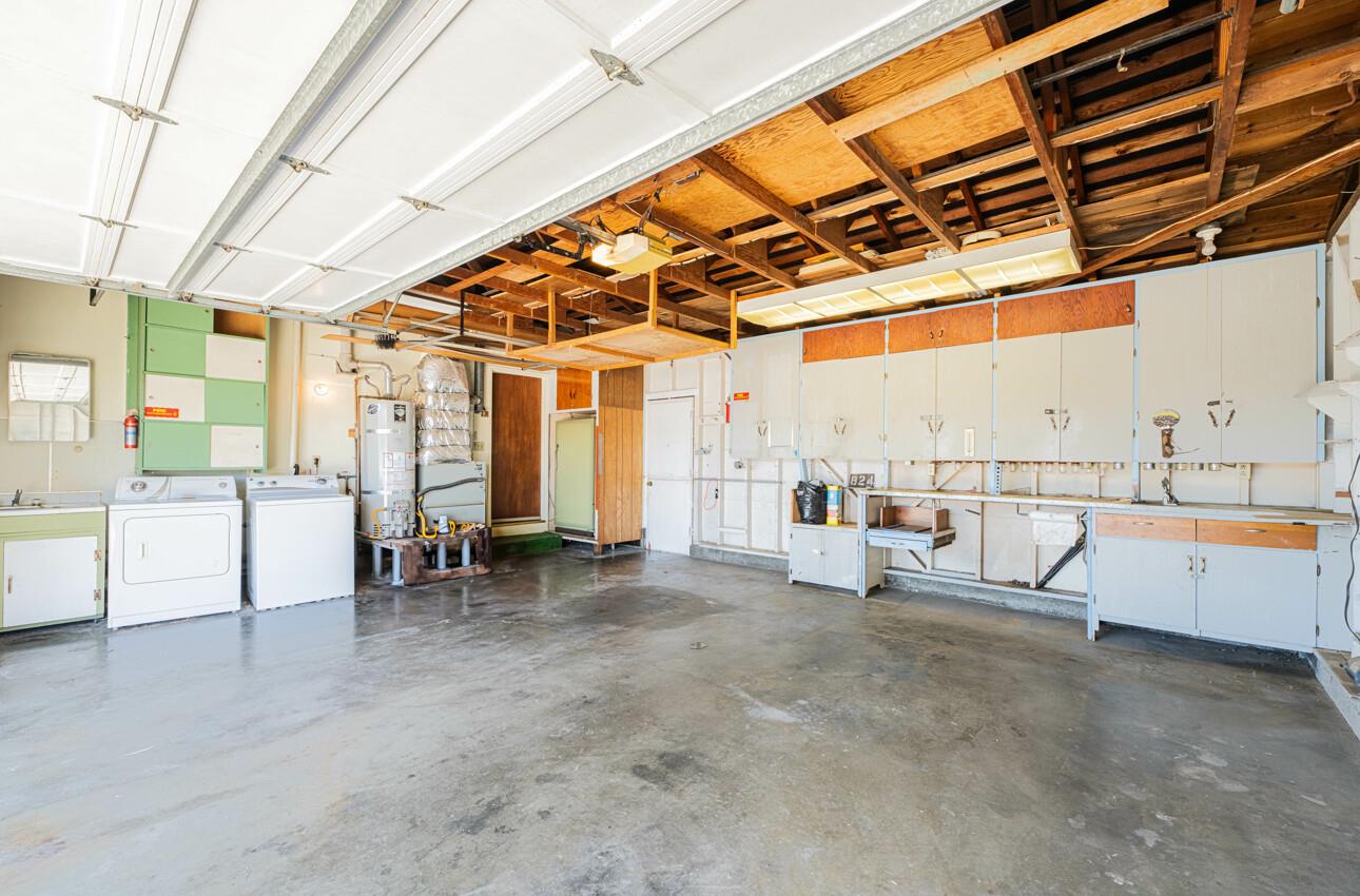 Detail Gallery Image 21 of 25 For 824 Fairfax Dr, Salinas,  CA 93901 - 3 Beds | 1 Baths