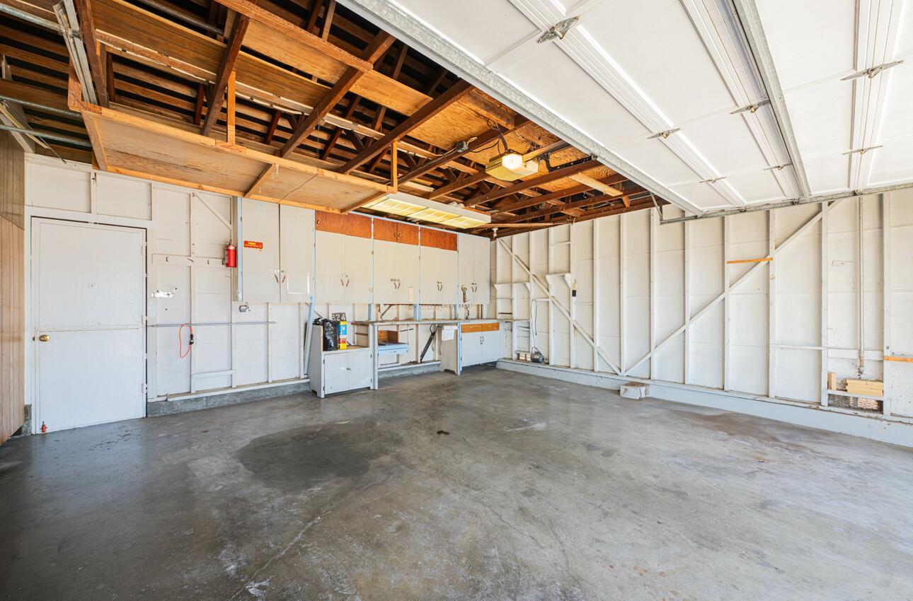 Detail Gallery Image 23 of 25 For 824 Fairfax Dr, Salinas,  CA 93901 - 3 Beds | 1 Baths