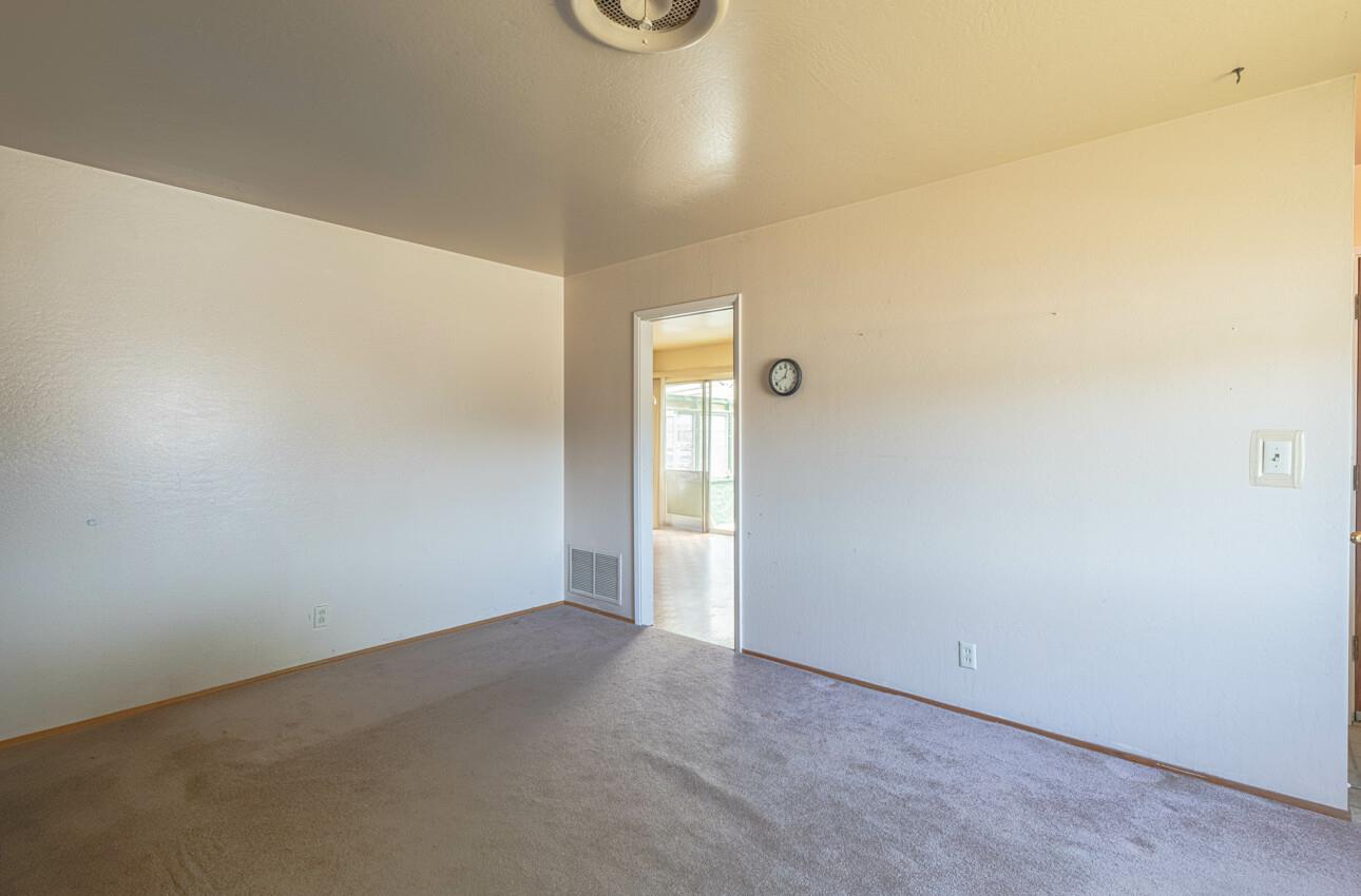 Detail Gallery Image 5 of 25 For 824 Fairfax Dr, Salinas,  CA 93901 - 3 Beds | 1 Baths