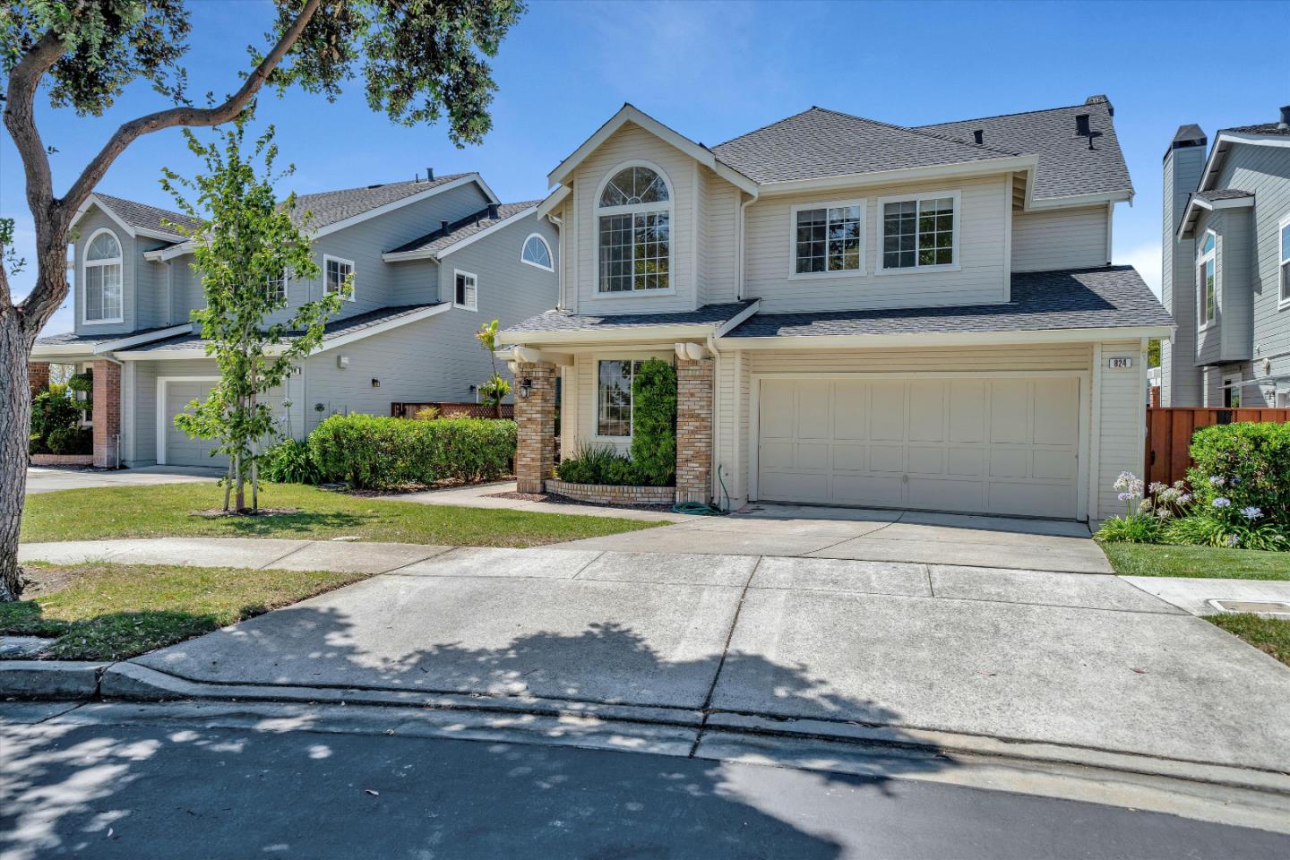 Detail Gallery Image 1 of 1 For 824 Bay Harbour Dr, Redwood City,  CA 94065 - 4 Beds | 3 Baths