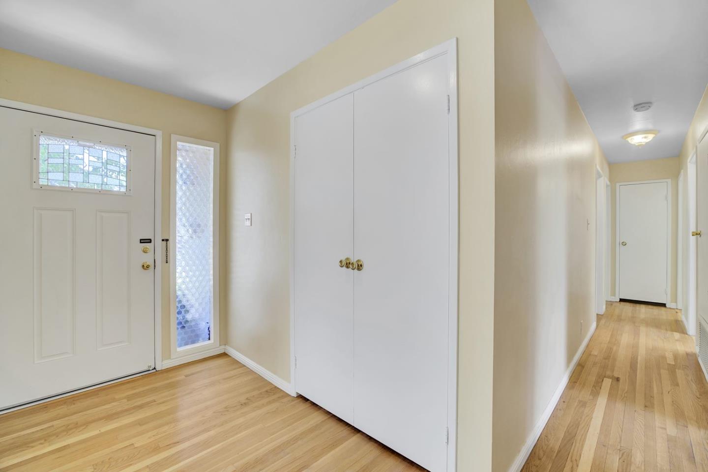 Detail Gallery Image 9 of 32 For 2715 Millbrae Way, San Jose,  CA 95121 - 3 Beds | 2 Baths