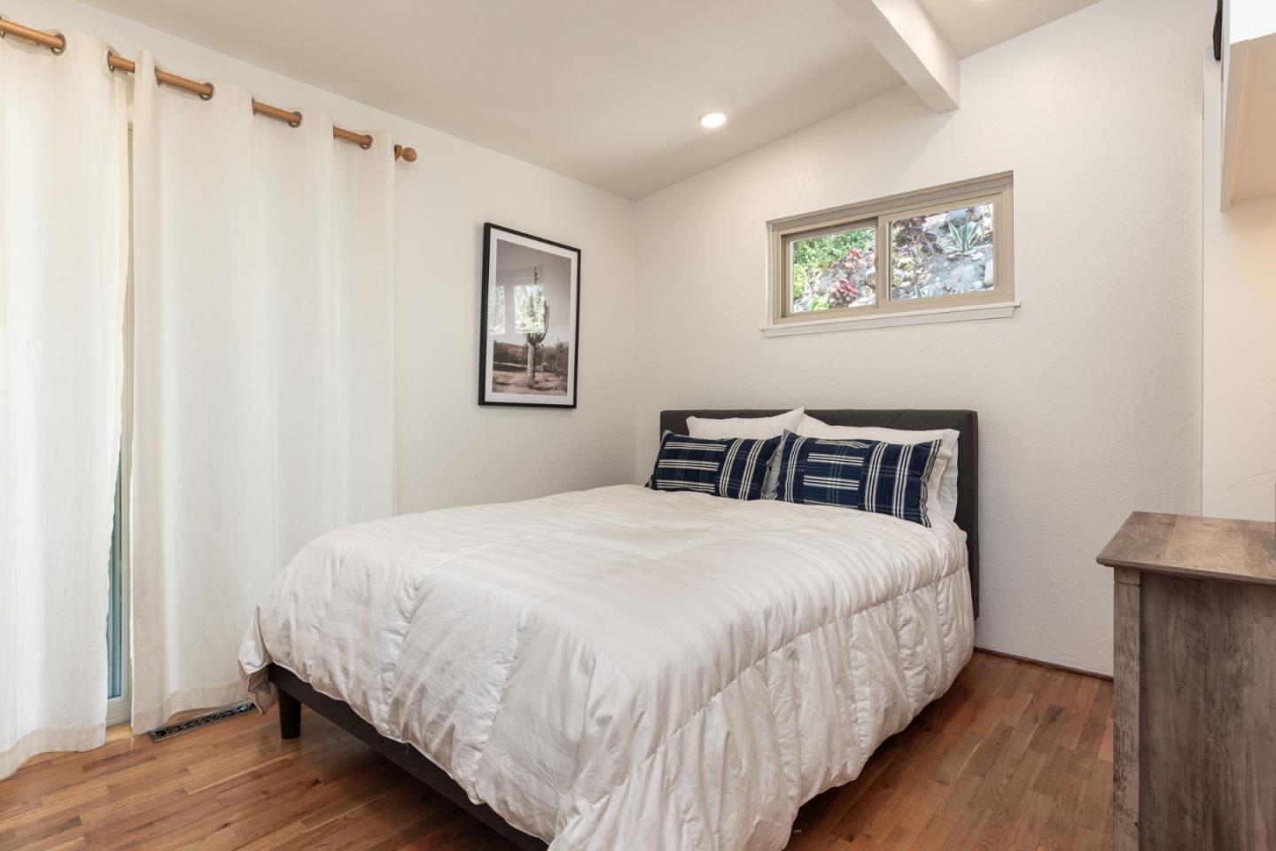 Detail Gallery Image 16 of 31 For 55 Paso Cresta, Carmel Valley,  CA 93924 - 3 Beds | 2 Baths