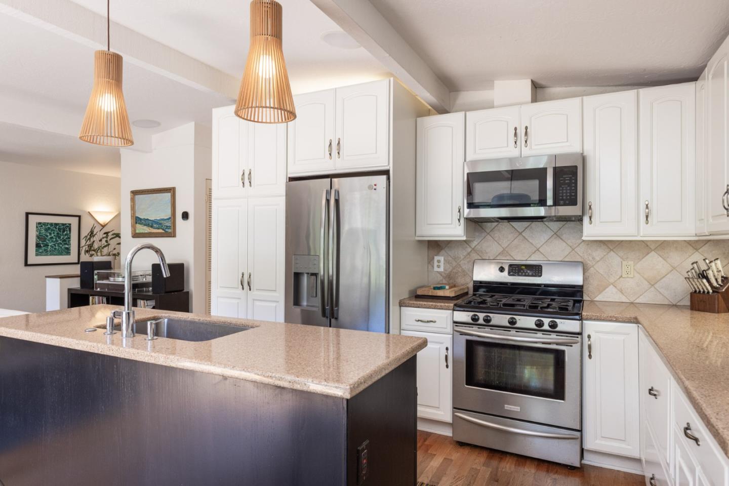 Detail Gallery Image 8 of 31 For 55 Paso Cresta, Carmel Valley,  CA 93924 - 3 Beds | 2 Baths