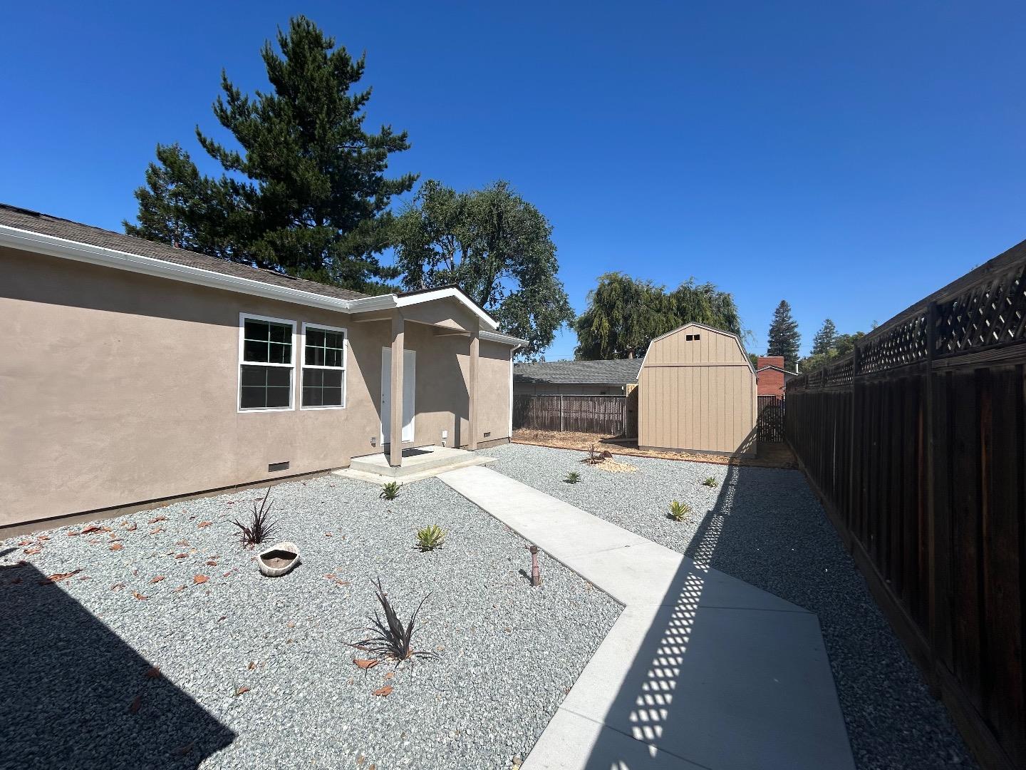 Detail Gallery Image 1 of 1 For 4049 Holly Dr #B,  San Jose,  CA 95127 - 2 Beds | 2 Baths