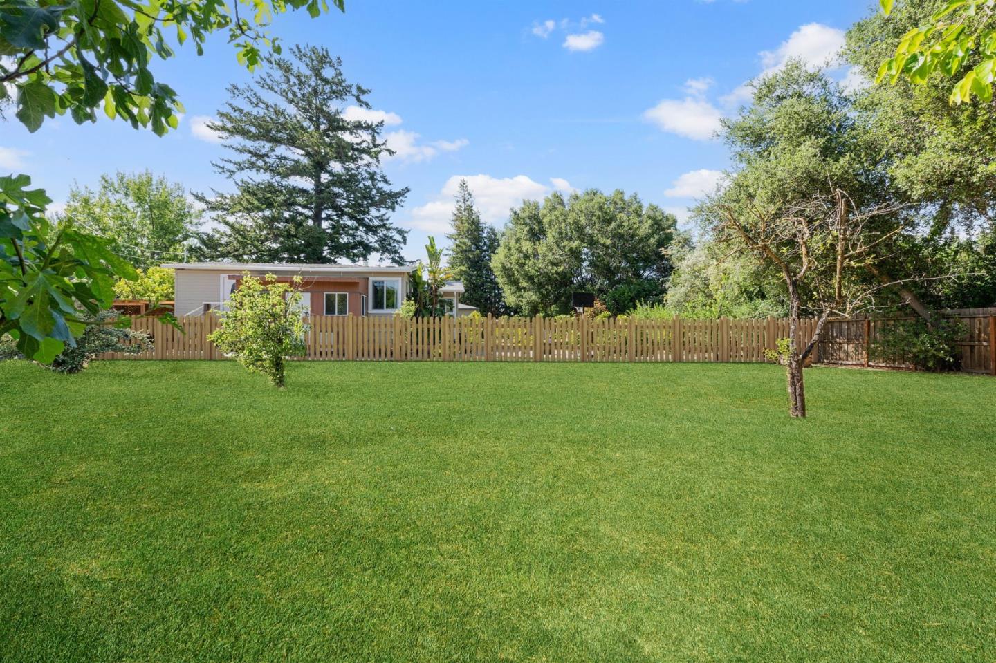 Detail Gallery Image 4 of 13 For 980-B Lundy Ln, Los Altos,  CA 94024 - – Beds | – Baths