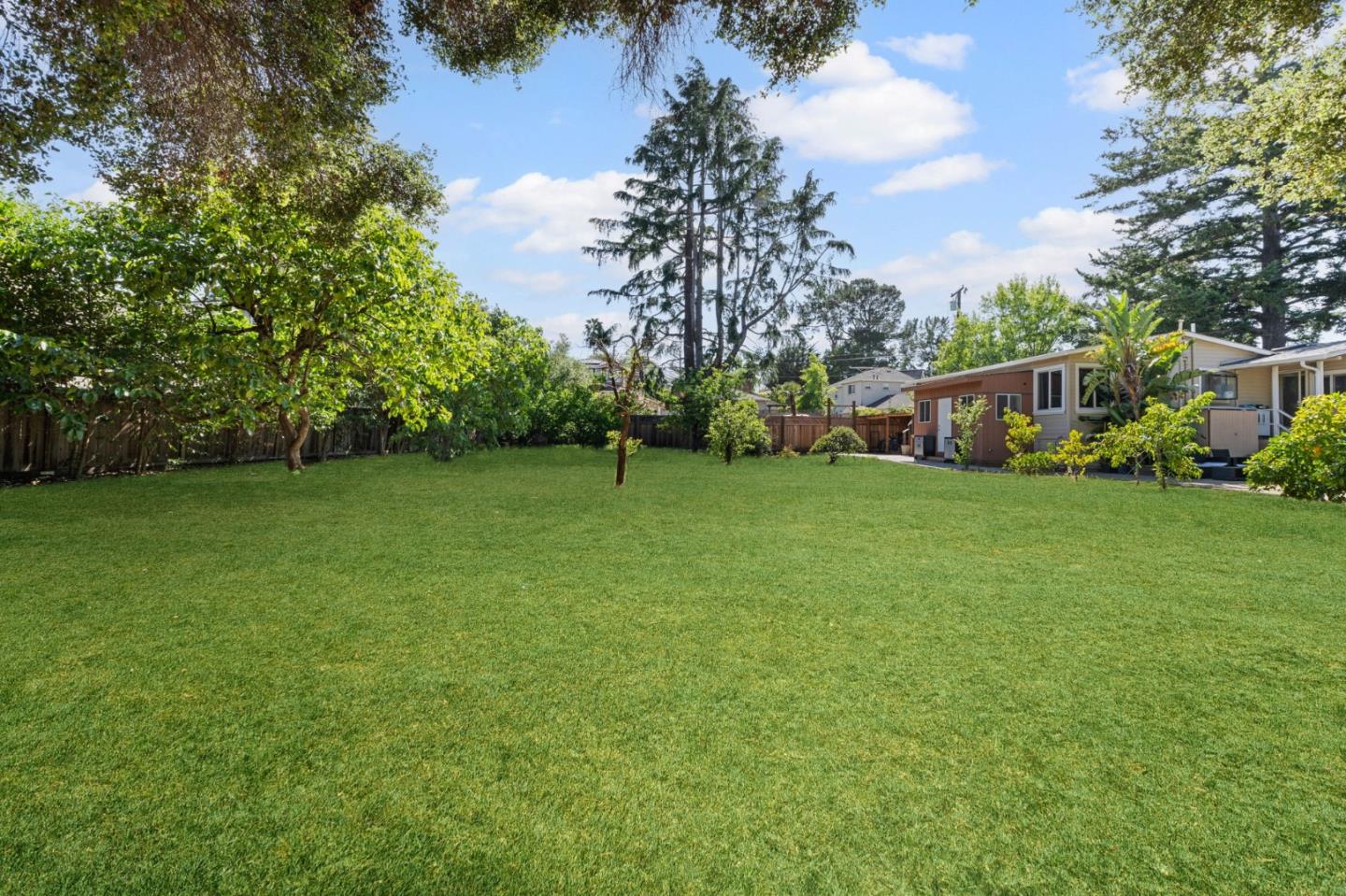 Detail Gallery Image 5 of 13 For 980-B Lundy Ln, Los Altos,  CA 94024 - – Beds | – Baths