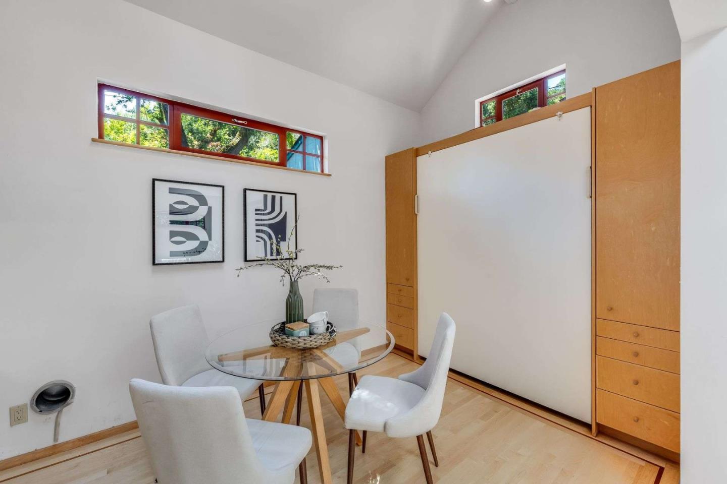 Detail Gallery Image 13 of 41 For 2513 Alpine Rd, Menlo Park,  CA 94025 - – Beds | – Baths