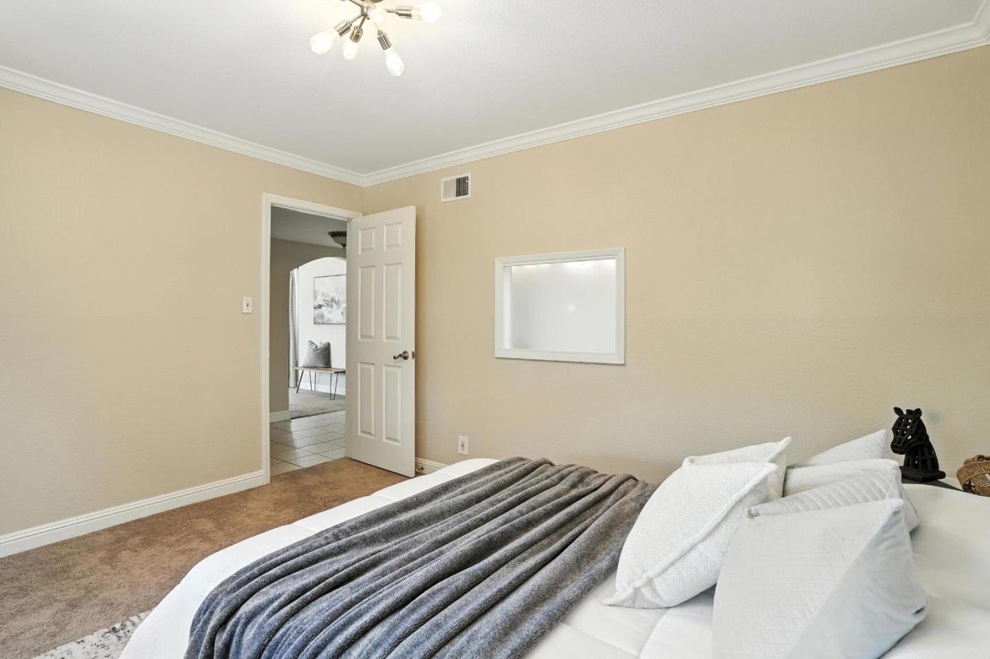 Detail Gallery Image 39 of 62 For 946 Laguna Ave, Burlingame,  CA 94010 - – Beds | – Baths