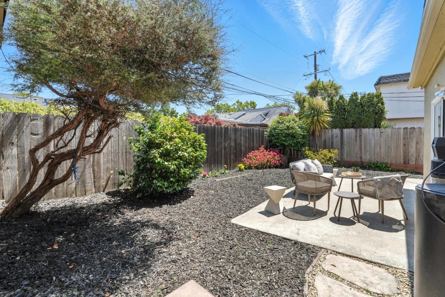 Detail Gallery Image 49 of 62 For 946 Laguna Ave, Burlingame,  CA 94010 - – Beds | – Baths