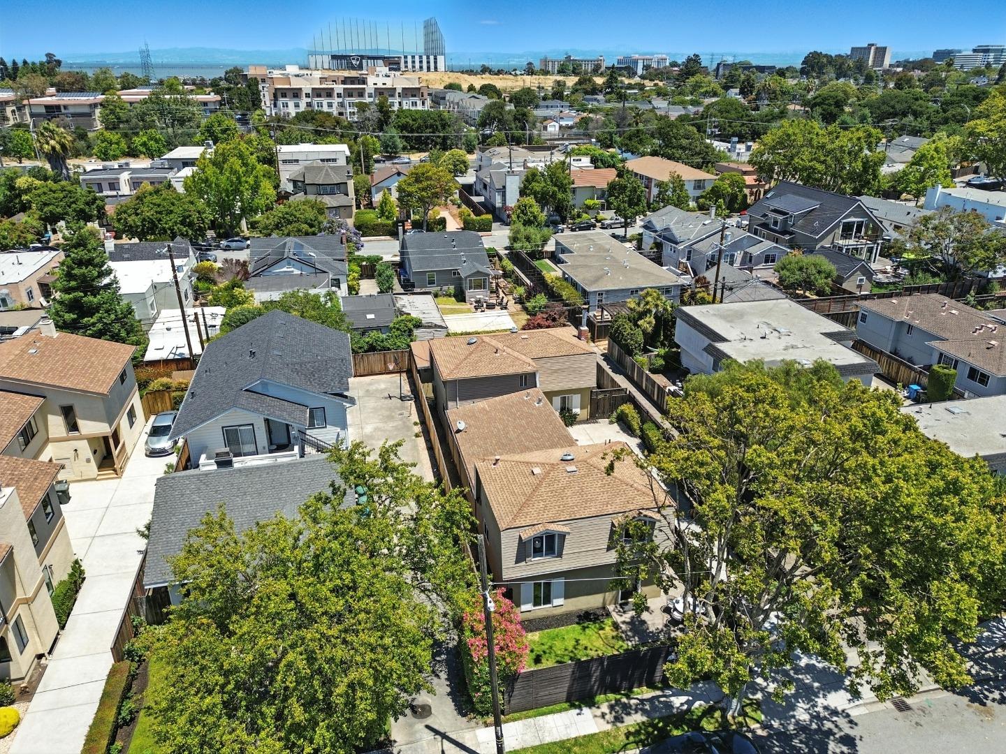 Detail Gallery Image 53 of 62 For 946 Laguna Ave, Burlingame,  CA 94010 - – Beds | – Baths