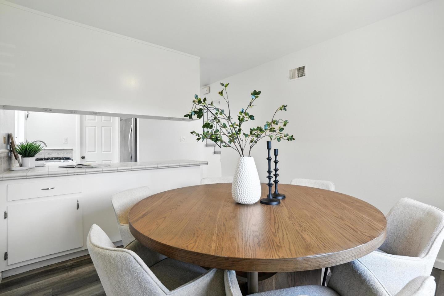 Detail Gallery Image 9 of 62 For 946 Laguna Ave, Burlingame,  CA 94010 - – Beds | – Baths