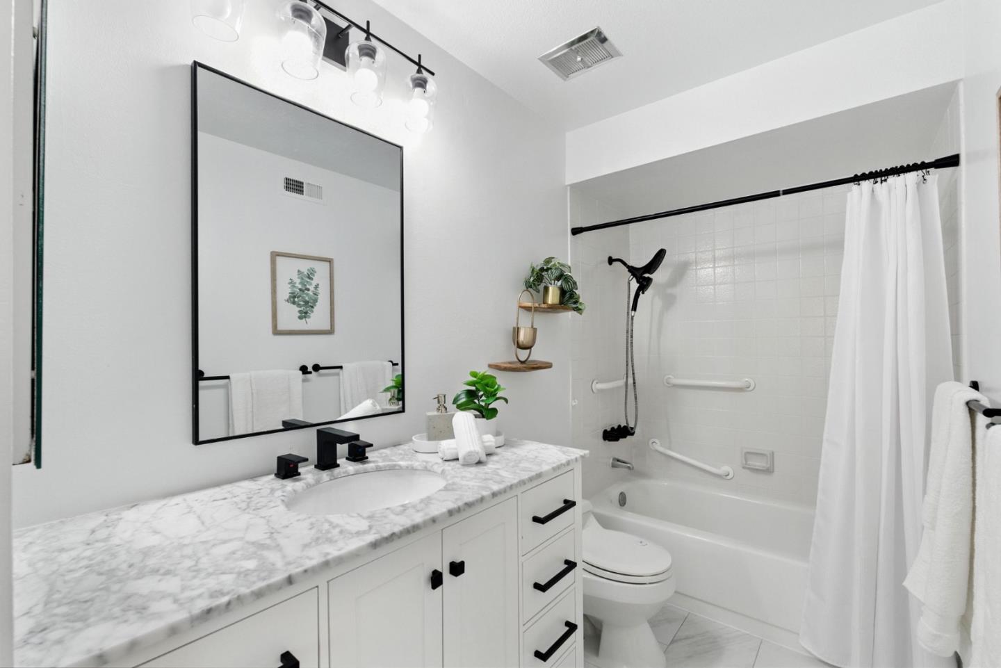 Detail Gallery Image 19 of 31 For 1862 Stratton Cir, Walnut Creek,  CA 94598 - 3 Beds | 2/1 Baths