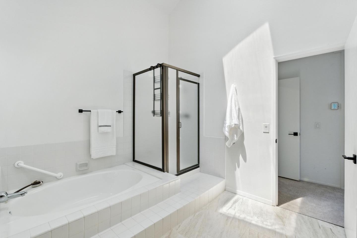 Detail Gallery Image 20 of 31 For 1862 Stratton Cir, Walnut Creek,  CA 94598 - 3 Beds | 2/1 Baths