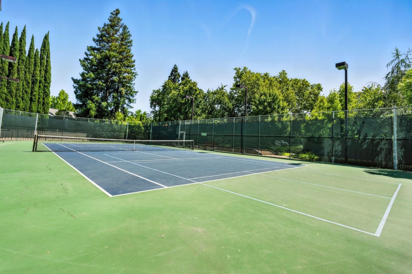 Detail Gallery Image 26 of 31 For 1862 Stratton Cir, Walnut Creek,  CA 94598 - 3 Beds | 2/1 Baths