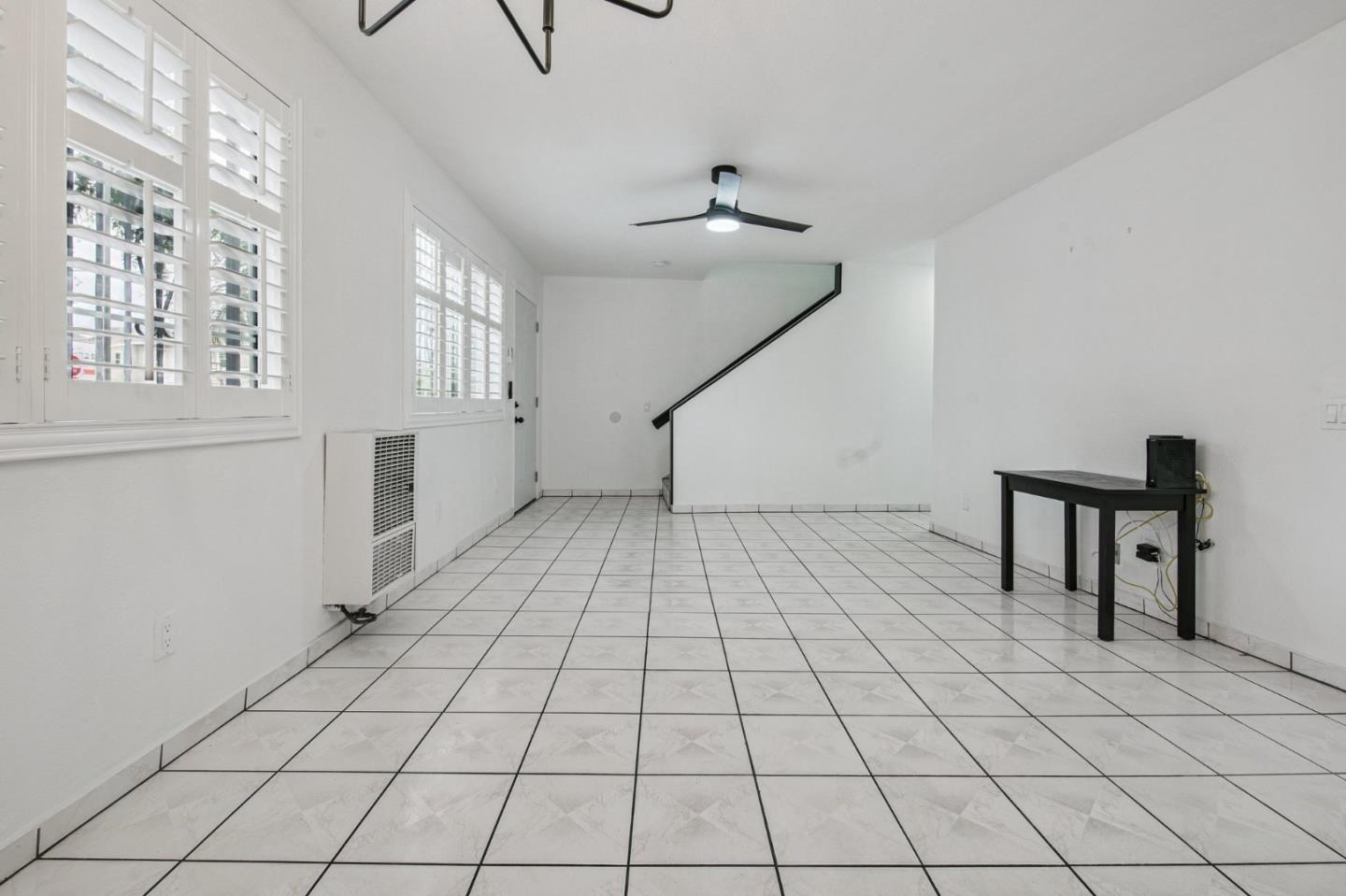 Detail Gallery Image 4 of 15 For 3628 Arroyo Seco Ave, Los Angeles,  CA 90065 - 3 Beds | 2/1 Baths