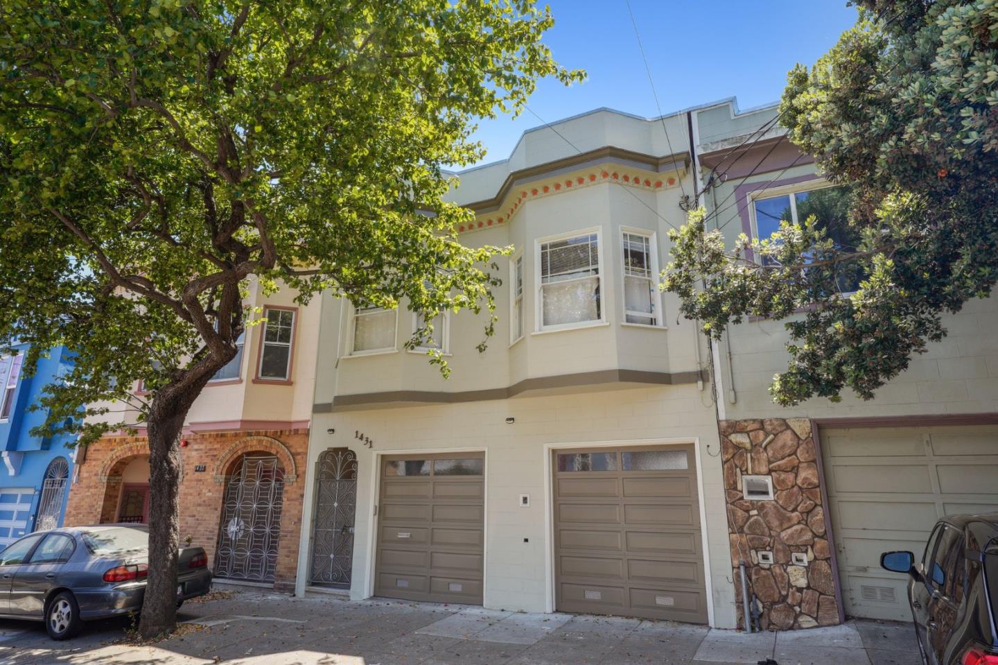 Detail Gallery Image 2 of 15 For 1431 Quesada Ave #1,  San Francisco,  CA 94124 - 3 Beds | 1/1 Baths