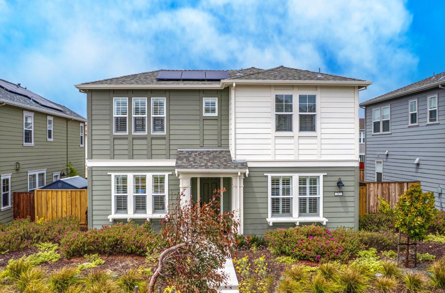 Detail Gallery Image 1 of 50 For 267 Sandy Gulch Dr, Marina,  CA 93933 - 3 Beds | 2/1 Baths