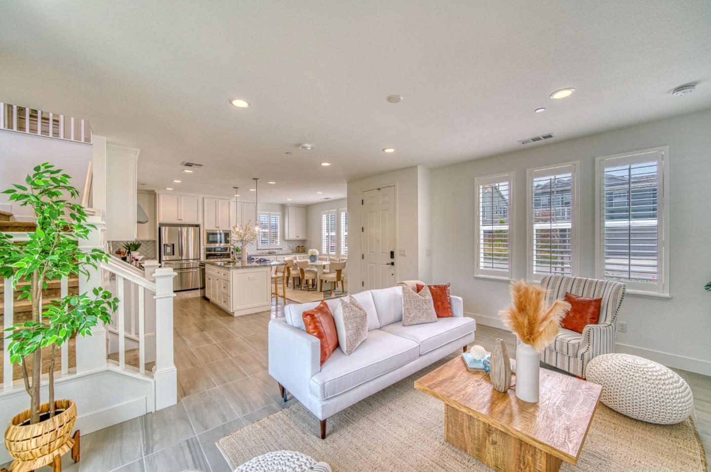 Detail Gallery Image 6 of 50 For 267 Sandy Gulch Dr, Marina,  CA 93933 - 3 Beds | 2/1 Baths