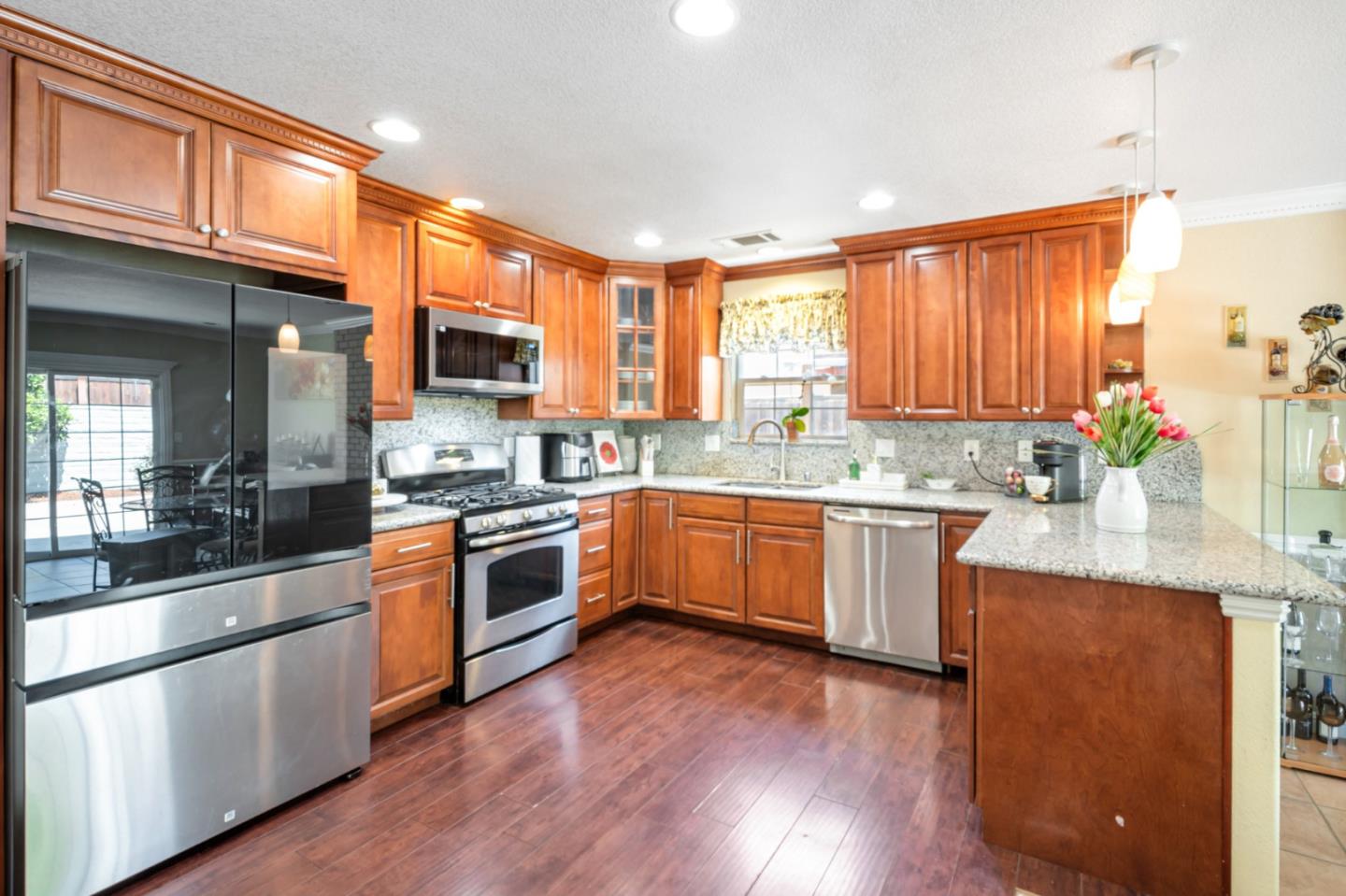 Detail Gallery Image 15 of 31 For 2686 Ascot Way, Union City,  CA 94587 - 4 Beds | 2/1 Baths
