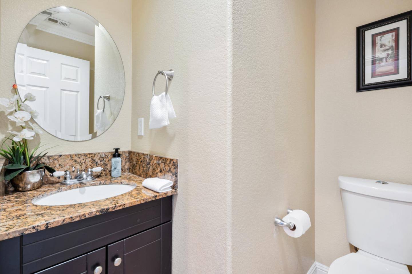 Detail Gallery Image 7 of 31 For 2686 Ascot Way, Union City,  CA 94587 - 4 Beds | 2/1 Baths