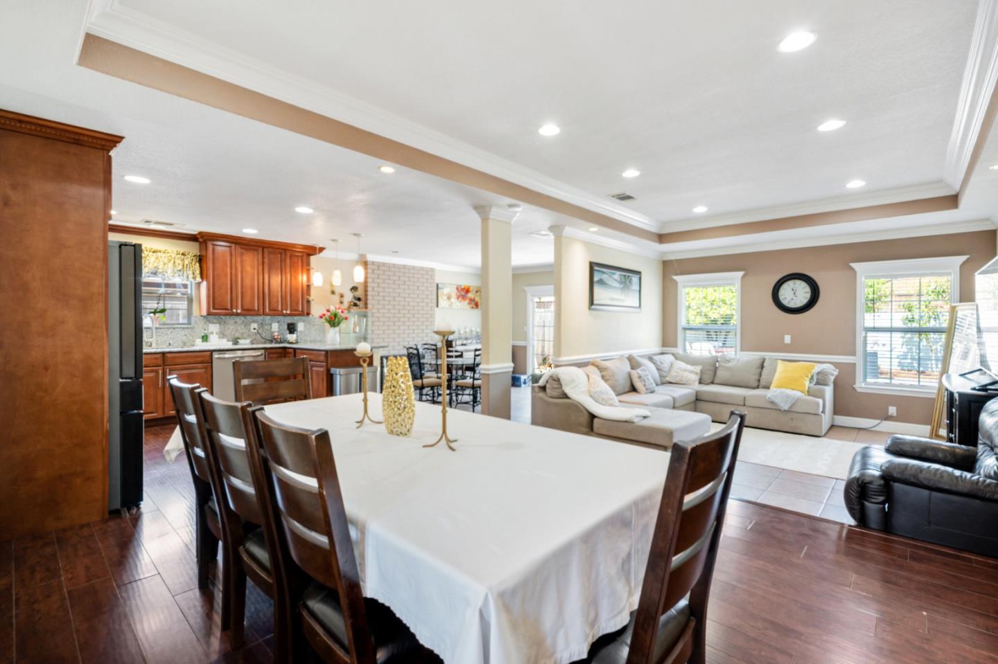 Detail Gallery Image 8 of 31 For 2686 Ascot Way, Union City,  CA 94587 - 4 Beds | 2/1 Baths