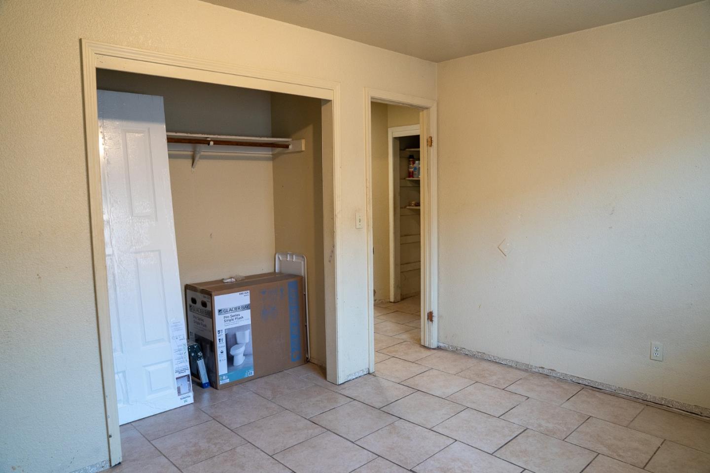 Detail Gallery Image 11 of 18 For 1333 Luna Ln, Stockton,  CA 95206 - 4 Beds | 2 Baths