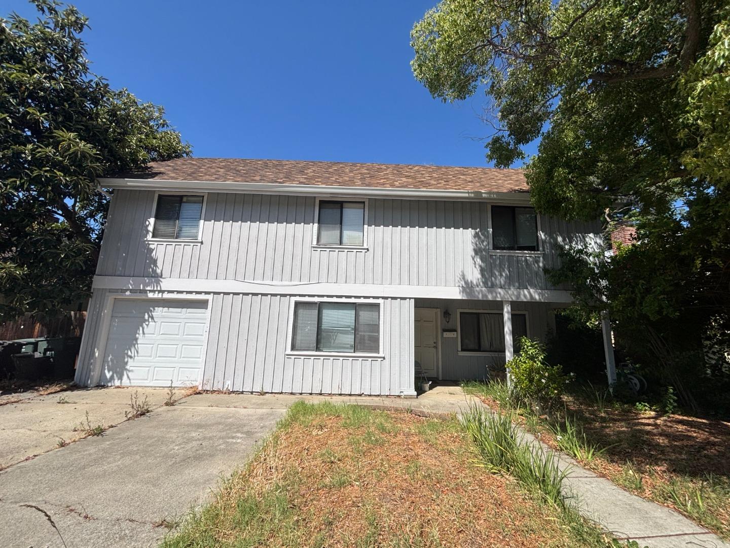 Detail Gallery Image 2 of 2 For 4219 Sherwood Ct, Concord,  CA 94521 - 4 Beds | 2 Baths