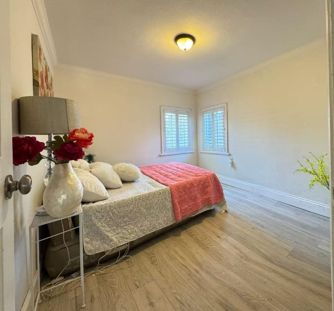 Detail Gallery Image 10 of 14 For 315 Garden St, East Palo Alto,  CA 94303 - 3 Beds | 1/1 Baths