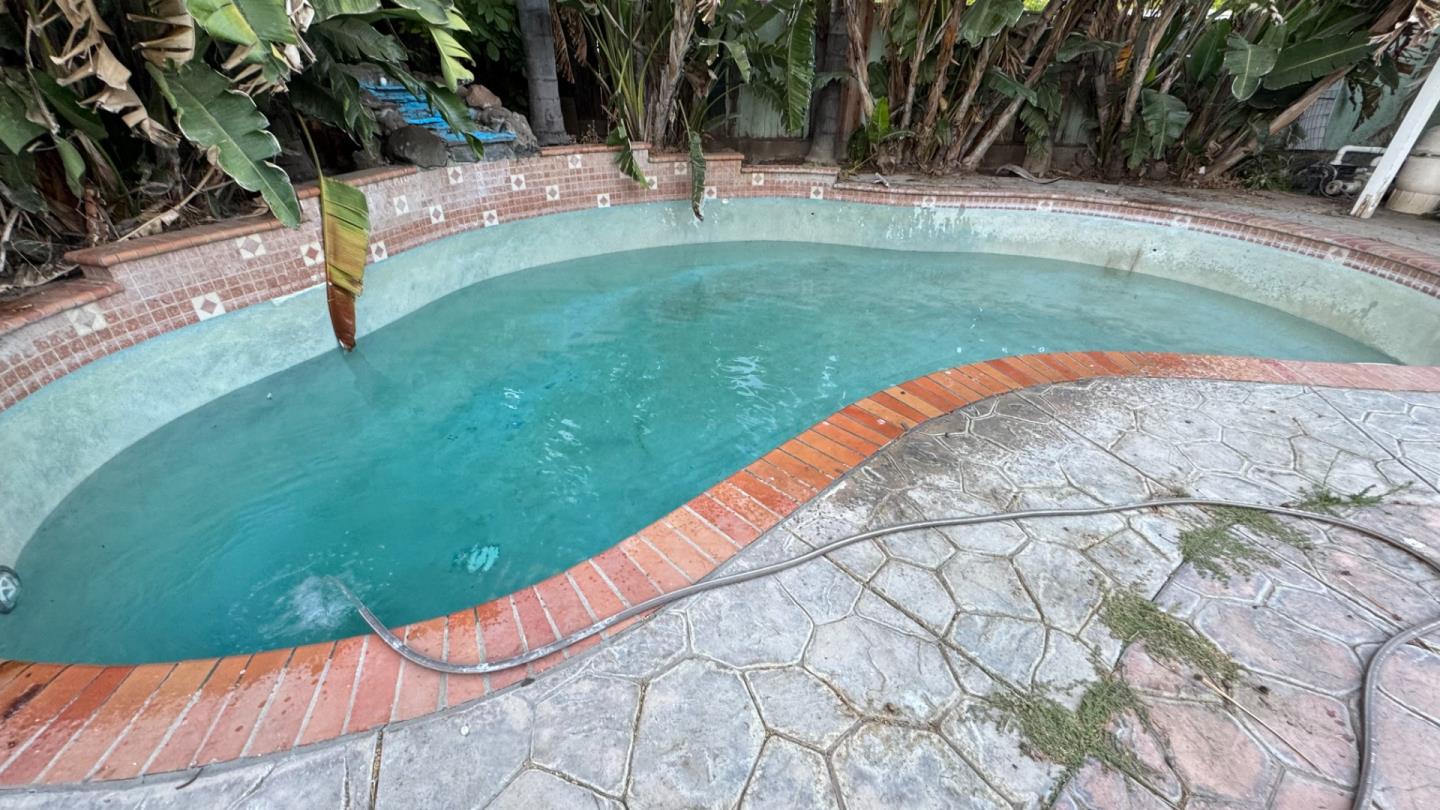 Detail Gallery Image 17 of 17 For 315 Garden St, East Palo Alto,  CA 94303 - 3 Beds | 1/1 Baths