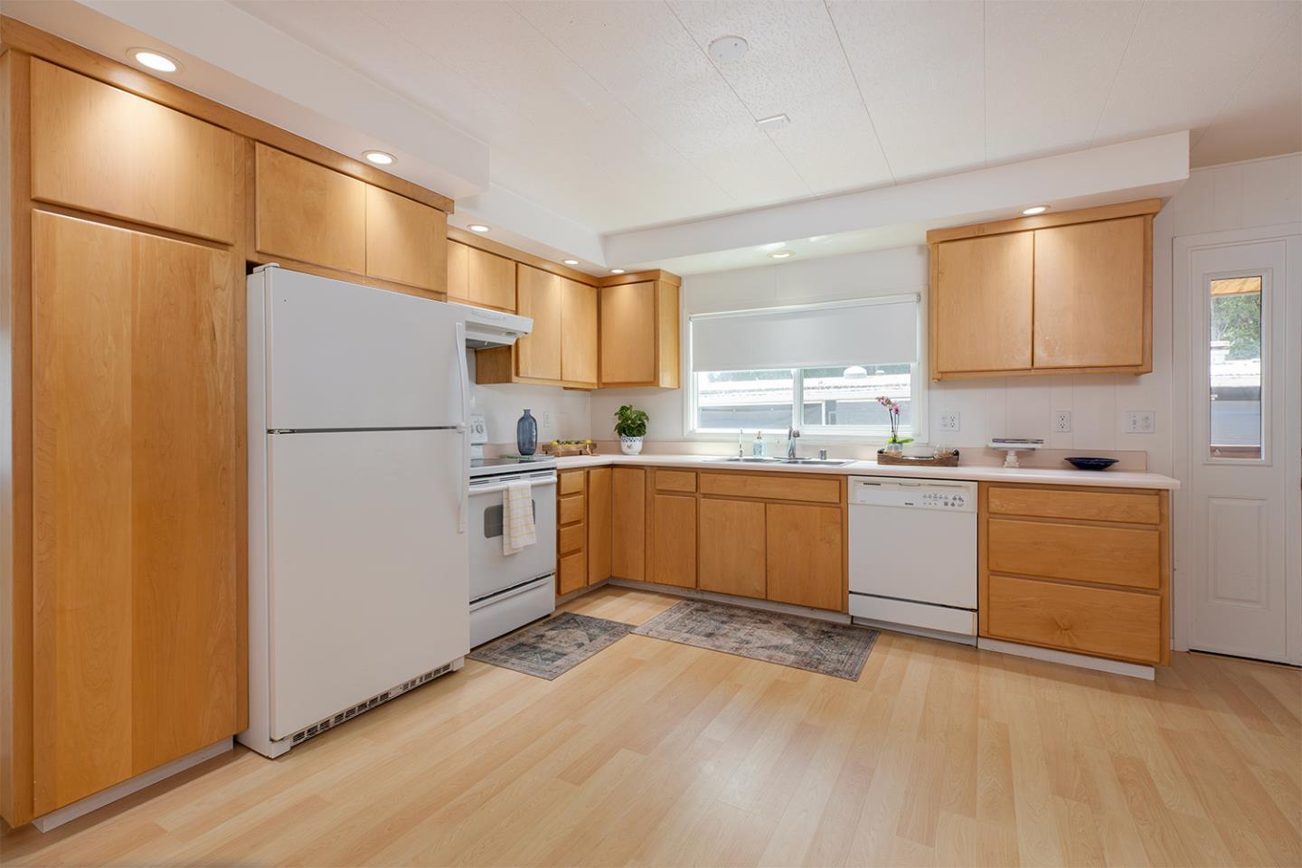 Detail Gallery Image 6 of 29 For 3301 Ashwood Way #0,  Soquel,  CA 95073 - 2 Beds | 2 Baths