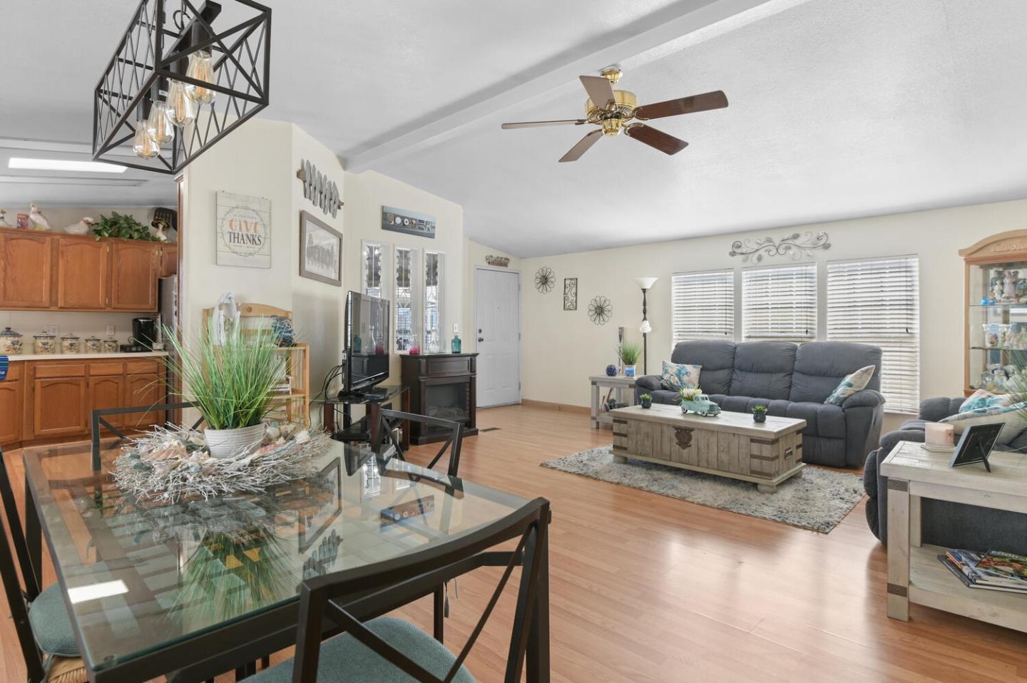Detail Gallery Image 4 of 29 For 575 San Pedro Ave #85,  Morgan Hill,  CA 95037 - 2 Beds | 2 Baths