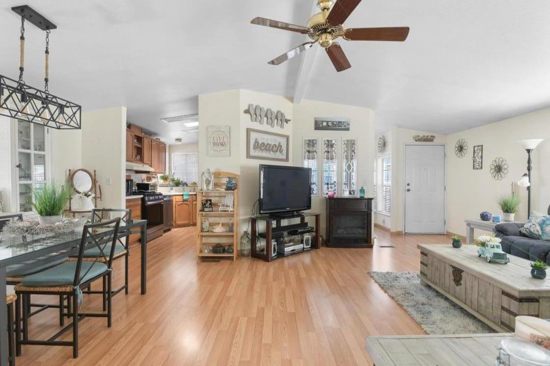 Detail Gallery Image 8 of 29 For 575 San Pedro Ave #85,  Morgan Hill,  CA 95037 - 2 Beds | 2 Baths